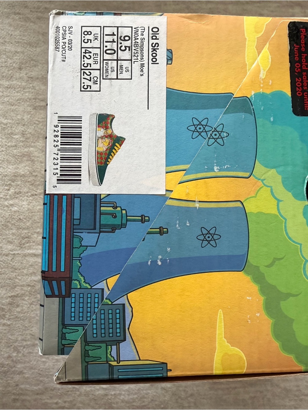 The Simpsons Vans Collab 2020 “Moes Tavern Old Skool” - Picture 5 of 8
